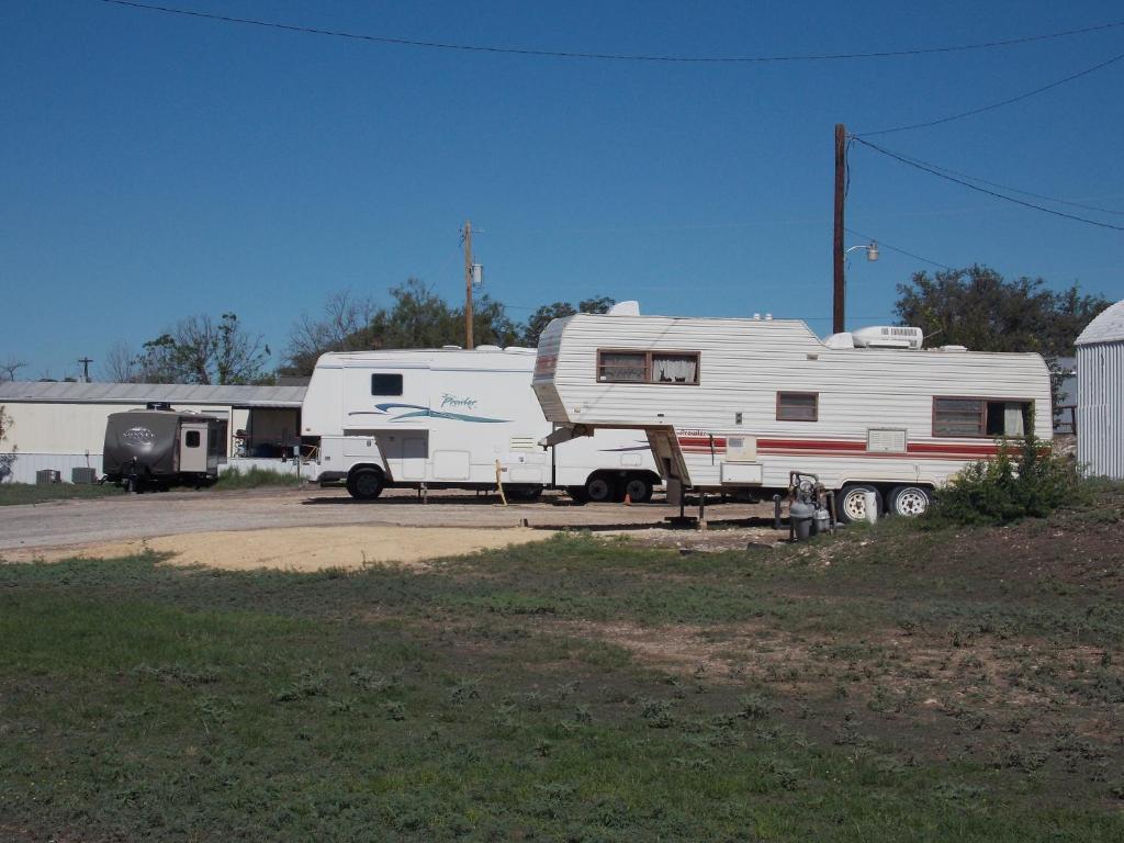 Holiday Host Motel Sonora Exterior photo